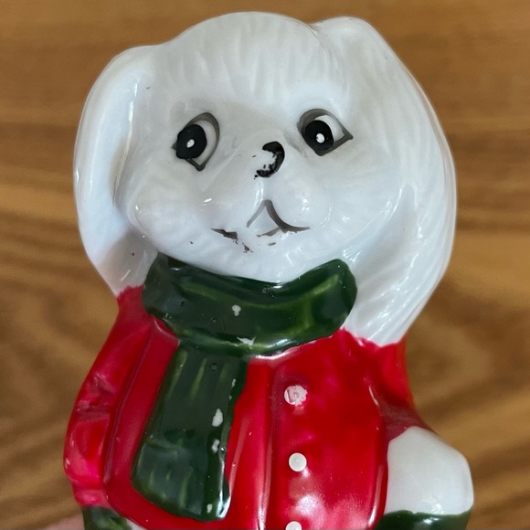 Vintage Holiday Salt and Pepper Shakers Anthropomorphic Animals with Snowballs - Picture 2 of 12